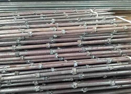 红旗隧道钢花管